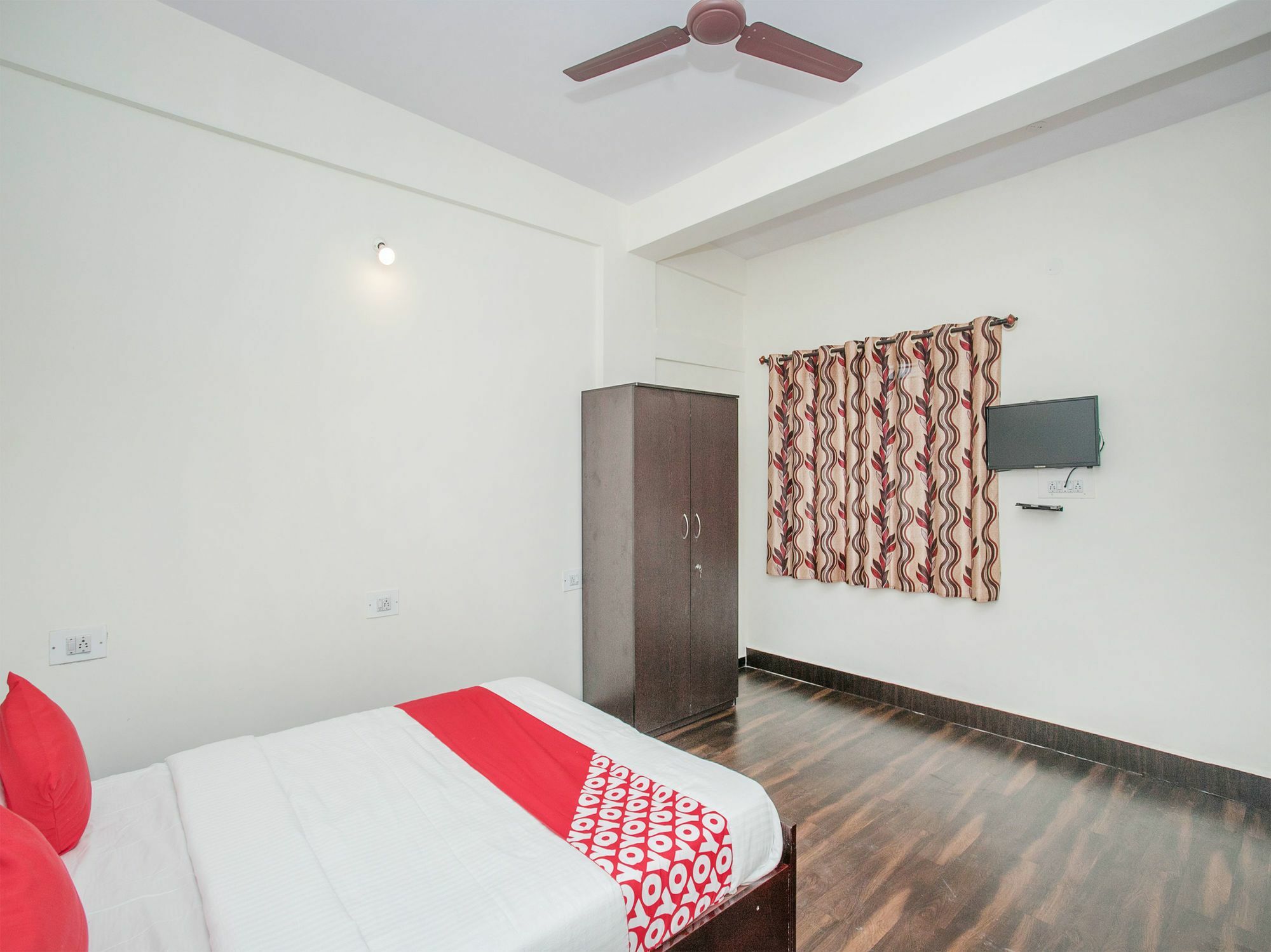 فندق Oyo 14430 Sunshine Grand بنغالور المظهر الخارجي الصورة