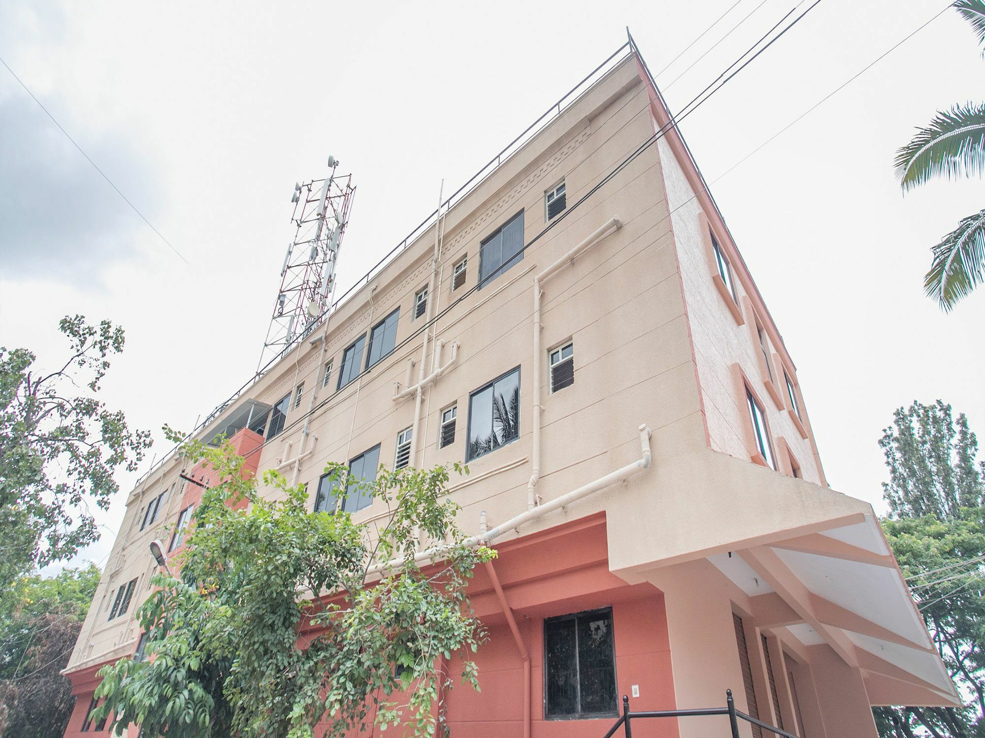 فندق Oyo 14430 Sunshine Grand بنغالور المظهر الخارجي الصورة
